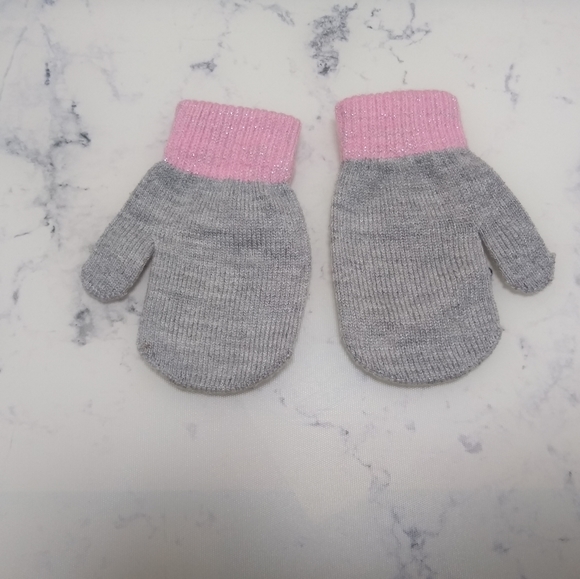 PAW Patrol Beanie Mitten Set - Picture 9 of 9